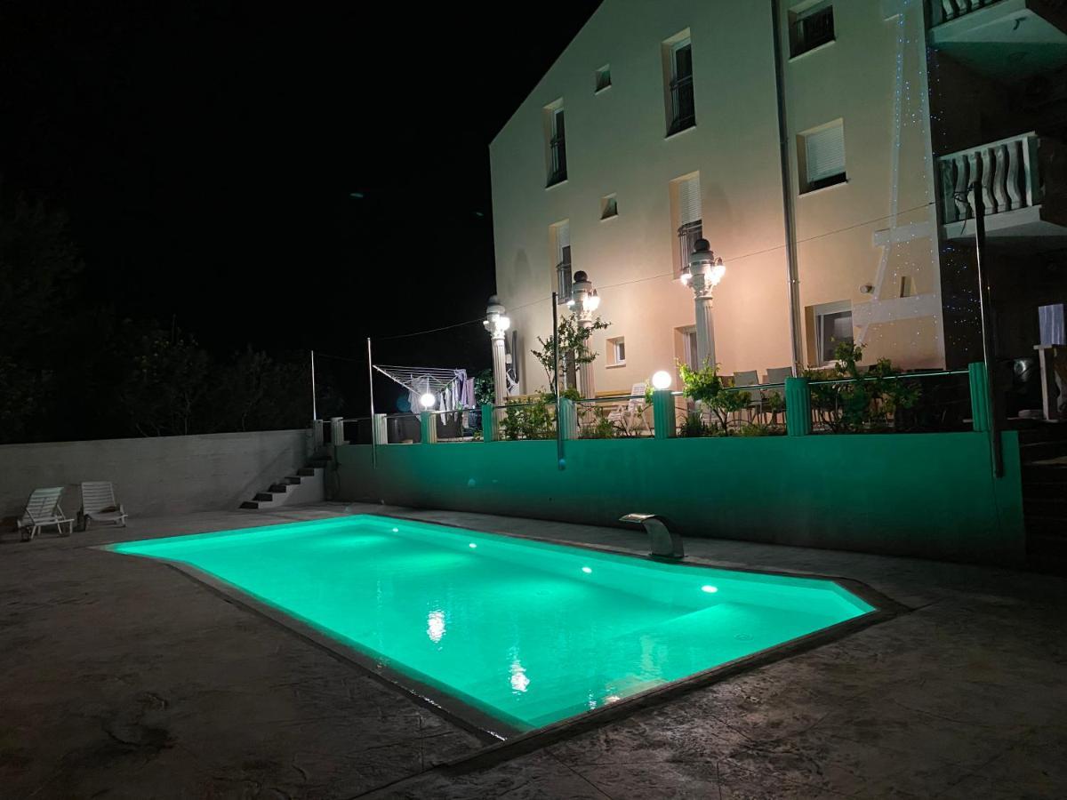 Apartmani Ivan V Relax Vodice Eksteriør bilde