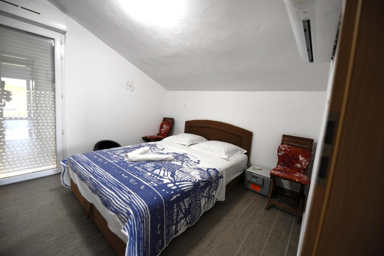Apartmani Ivan V Relax Vodice Eksteriør bilde