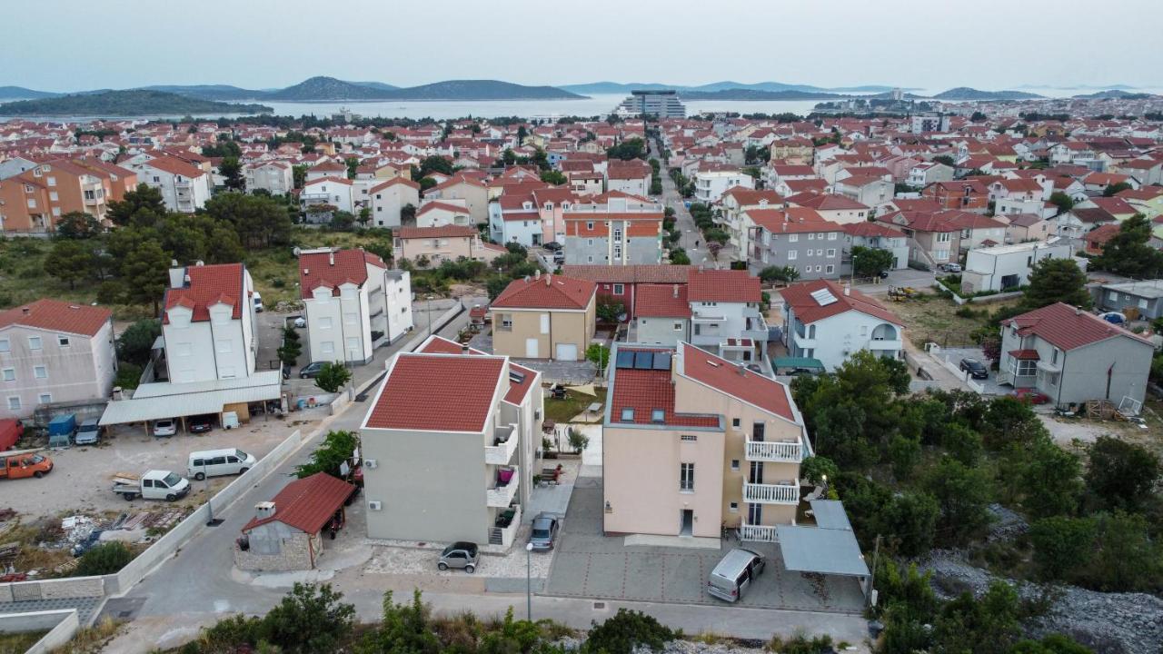 Apartmani Ivan V Relax Vodice Eksteriør bilde