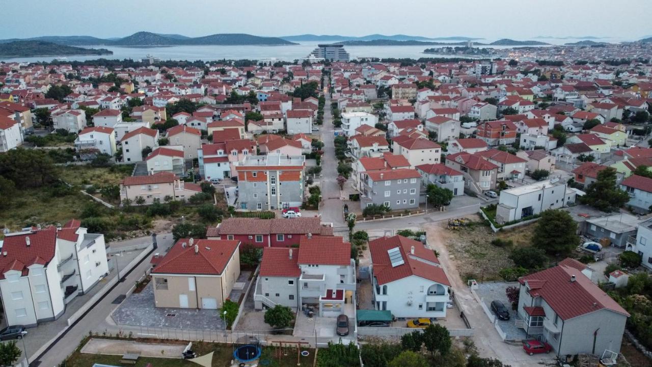 Apartmani Ivan V Relax Vodice Eksteriør bilde