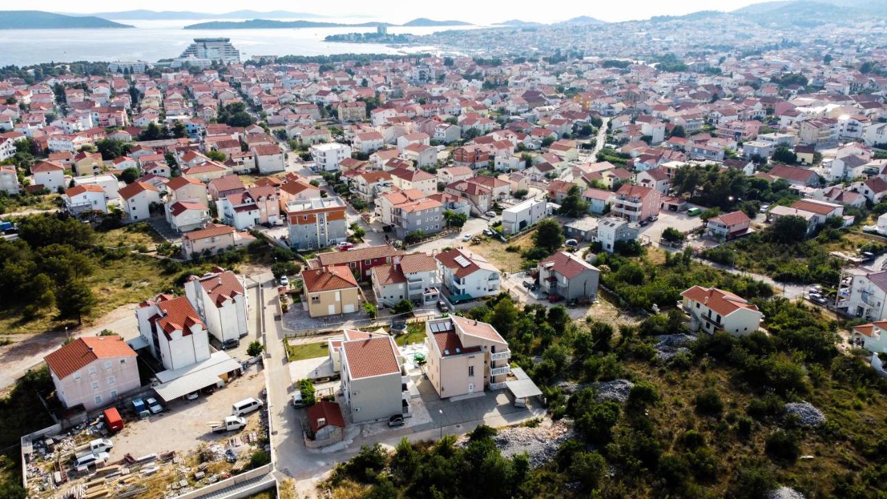 Apartmani Ivan V Relax Vodice Eksteriør bilde