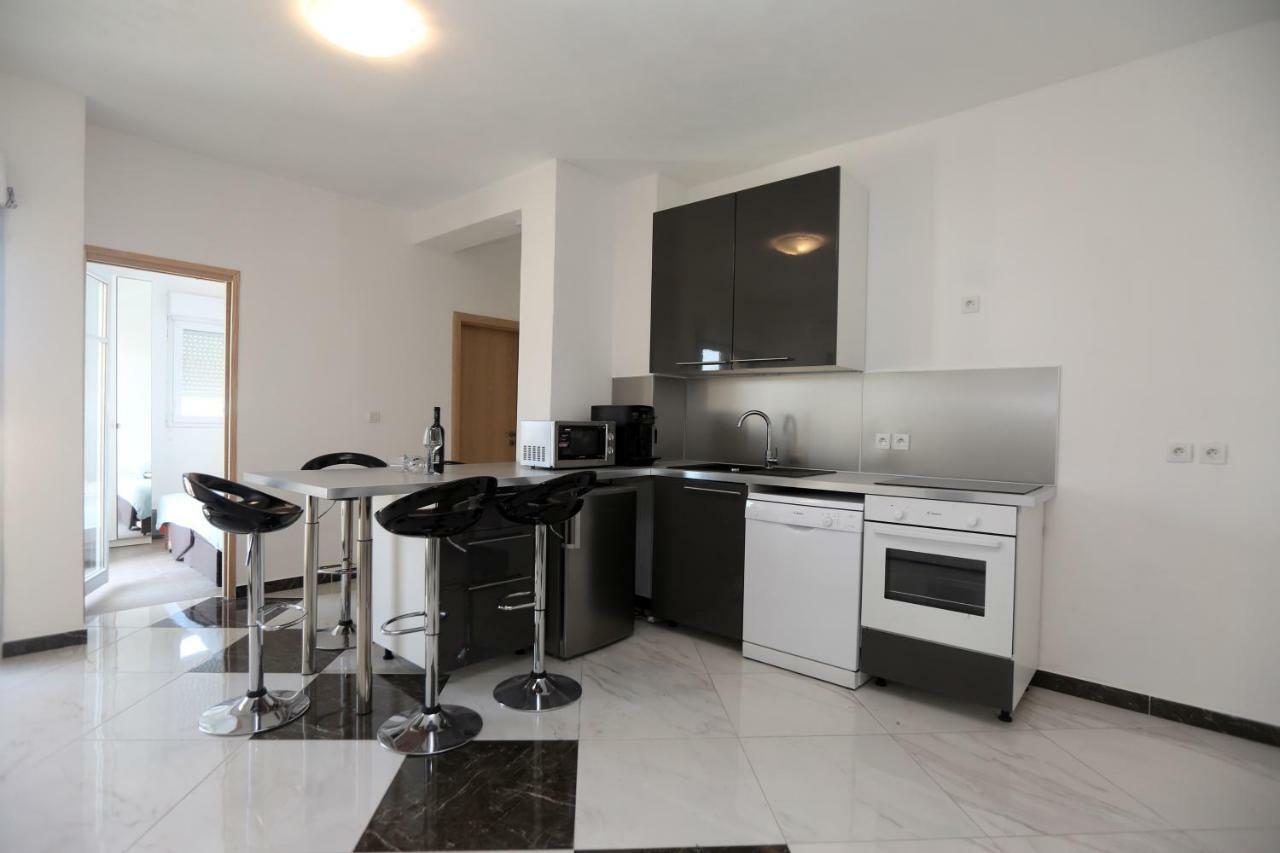 Apartmani Ivan V Relax Vodice Eksteriør bilde