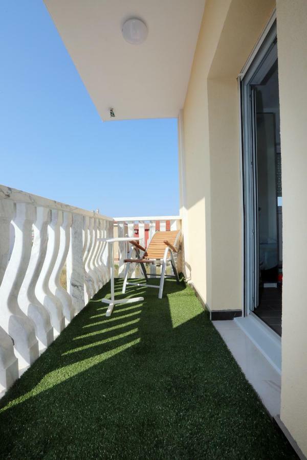 Apartmani Ivan V Relax Vodice Eksteriør bilde